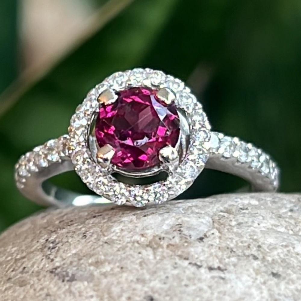 18karat gold diamond and rodolite halo ring